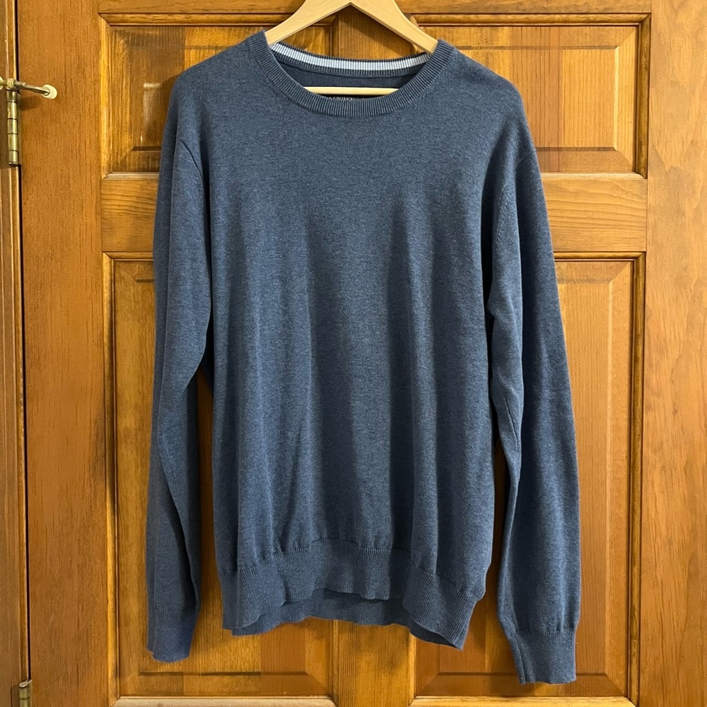 UNTUKit lite weight sweater